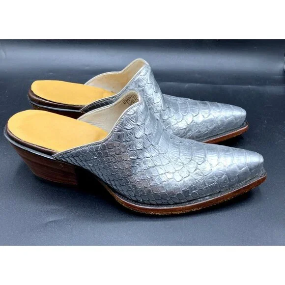 $1k 6.5 C Wide back At The Ranch Metallic Silver Cowgirl Mules Boots Santa Fe - Picture 3 of 8